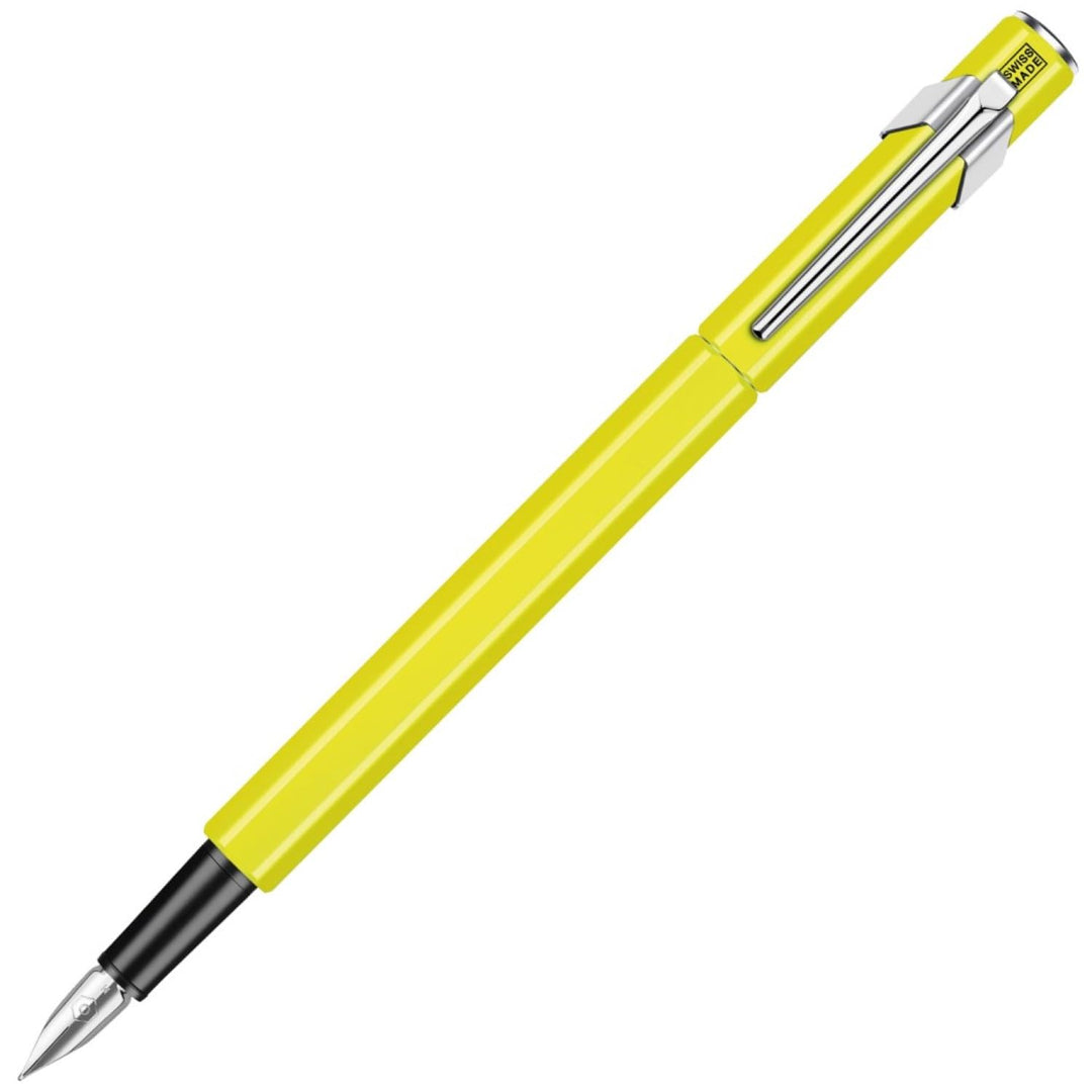 Caran 843.47 d´Ache Füllfederhalter, gelb fluo, Feder B