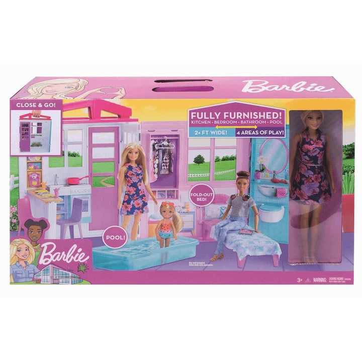 Barbie FXG55 - Ferienhaus mit Puppe, Möbeln und Pool, portables Puppenhaus ca. 46 cm hoch mit Trageg