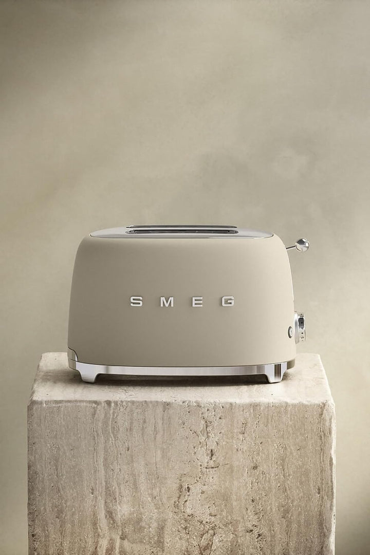 Smeg, 2x2 TSF01MLMEU -Toaster, 2 Schlitze für 2 Scheiben, 6 Vergoldungsniveaus, Heizfunktion, Abtau-