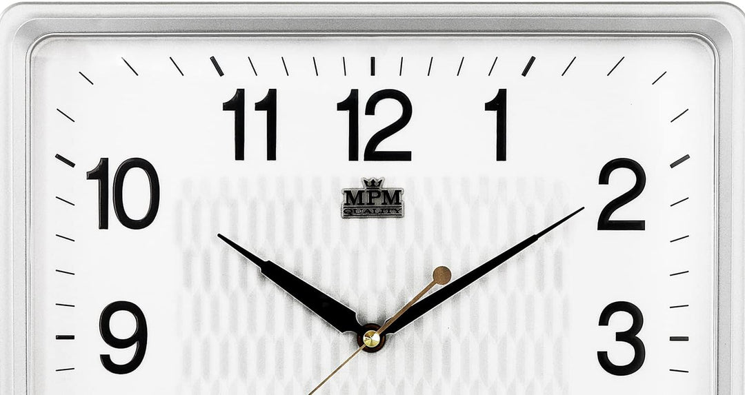 MPM Quality Quadratische Kunststoff-Wanduhr Weiss/Silber, Wanddekoration, Quarz-Uhrwerk, Reibungslos