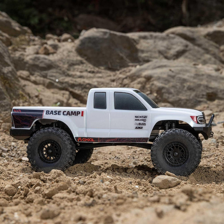 Axial 1/24 SCX24 Base Camp 4X4 RTR Brushed Rock Crawler (Battery & Charger Included), White Mehrfarb