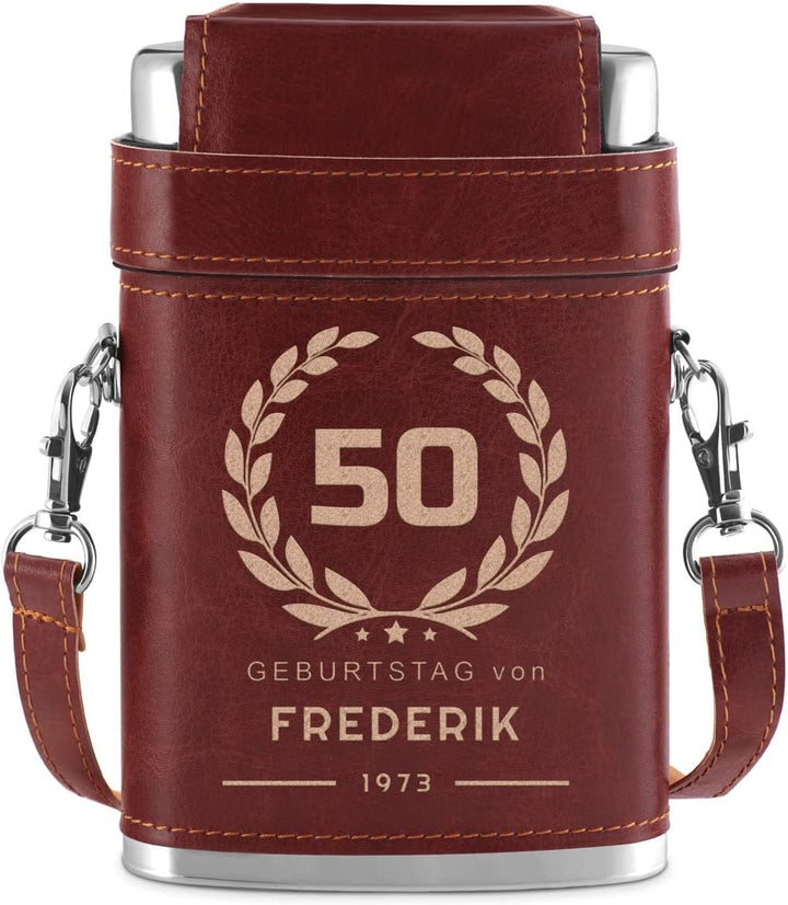 Maverton Flachmann mit Gravur - personalisiert - 250 ml - aus Edelstahl - 3x10 ml Pinnchen - Lederet
