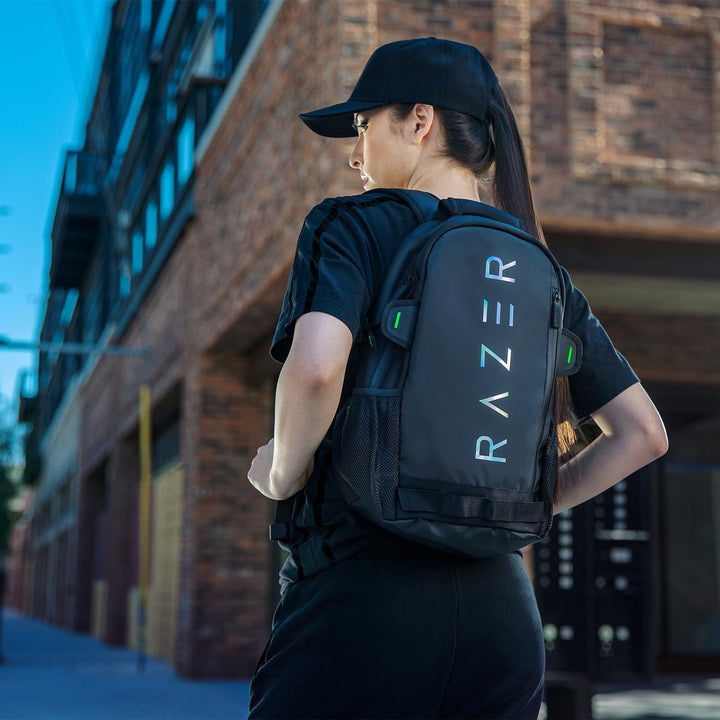 Razer Rogue V3 Backpack (15,6") Black Edition - Kompakter Reise Rucksack (Fach für Laptop bis 15 Zol