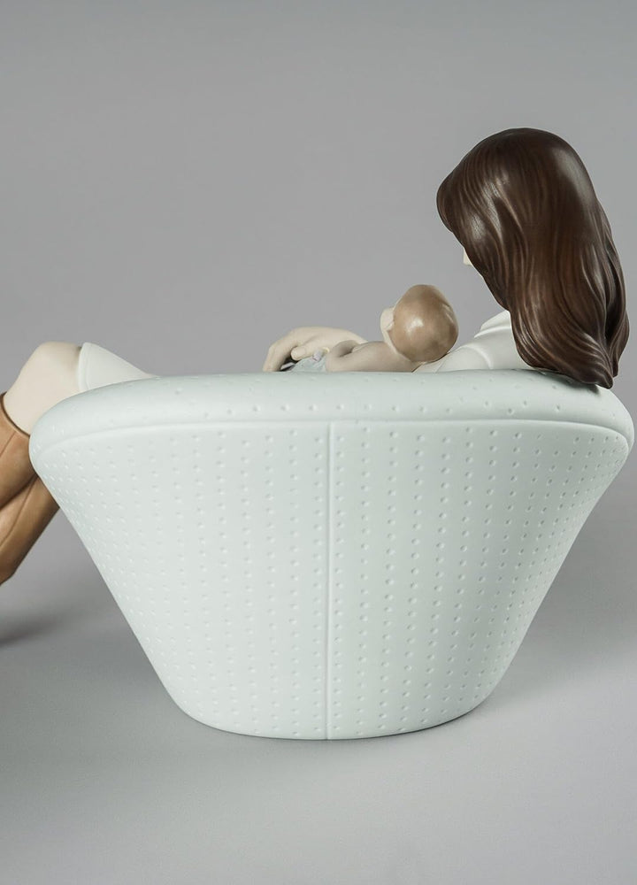 LLADRÓ Figur Mit Mutti Schlafen. Mutter. Porzellan.