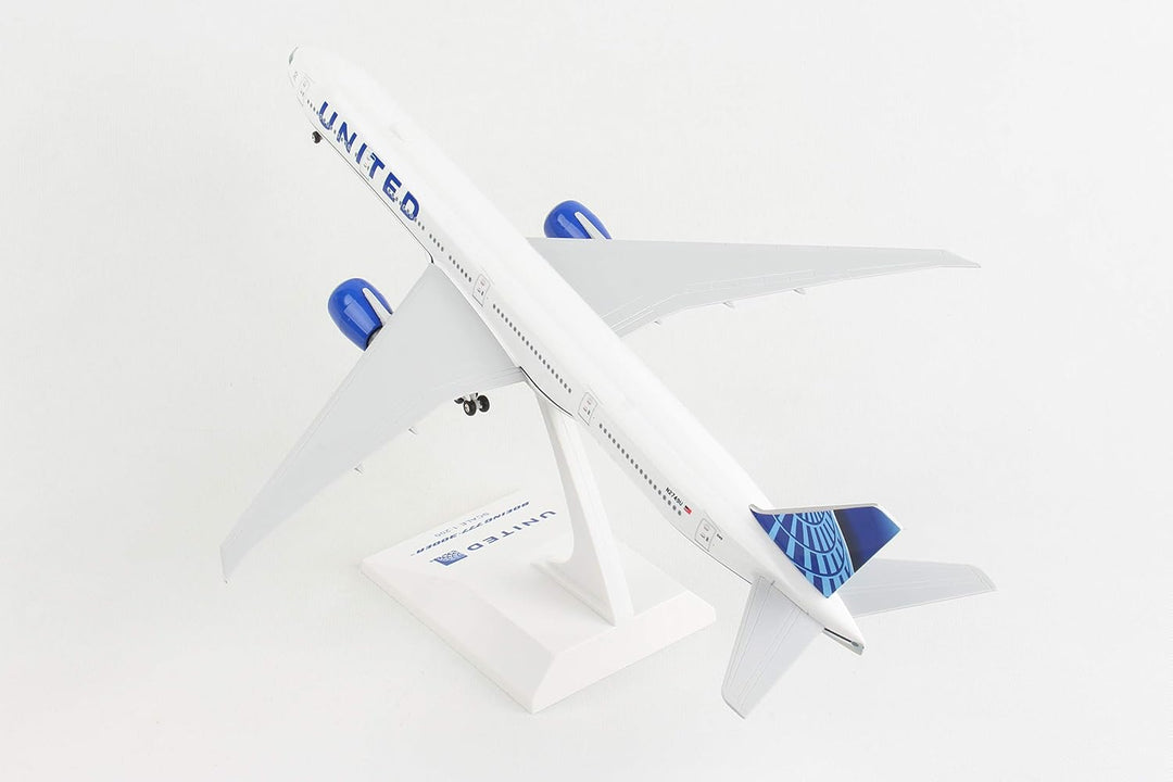 SKR1054 Boeing 777-300ER United Airlines NL 2019 N2749U Scale 1/200 Modern 1/200, Modern 1/200