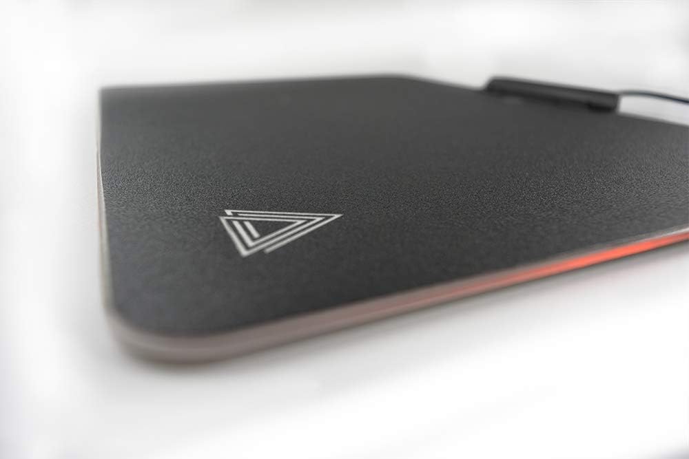 Lexip B5 Gaming Mauspad - RGB starres Mousepad - Farben Einstellung Touch - Reibungsarme Oberfläche