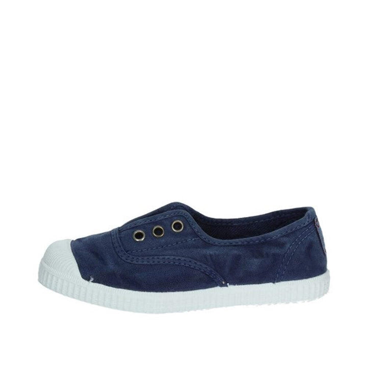 CIENTA - Blauer Schuh aus Stoff, made in Spain, auf der Vorderseite ein elastischer Einsatz, goldene