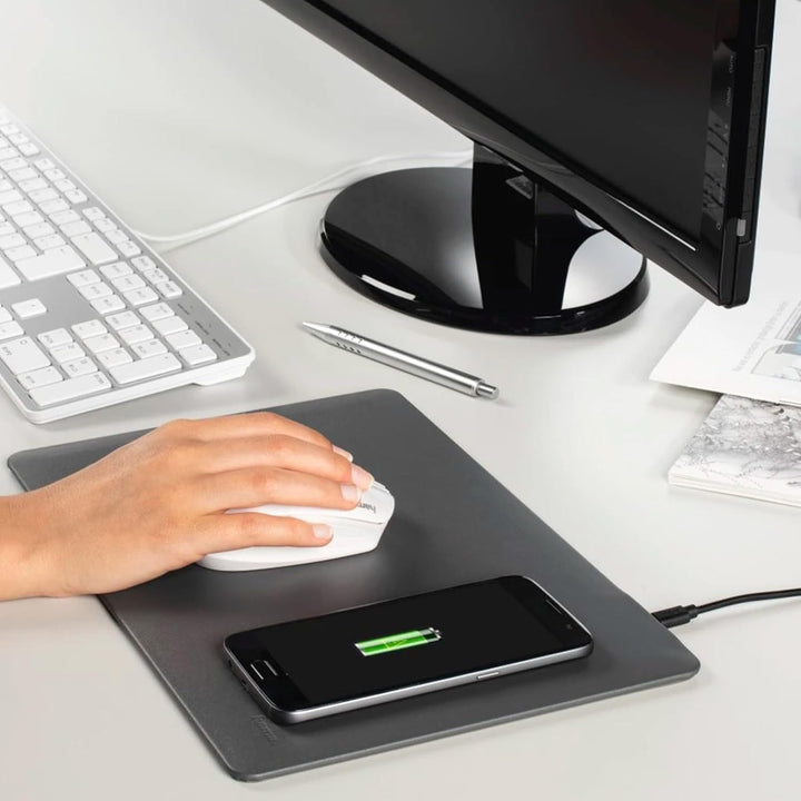 Hama Wireless Charger Mauspad XXL mit Qi Ladegerät (grosses Mauspad mit induktiver Ladestation, Hand