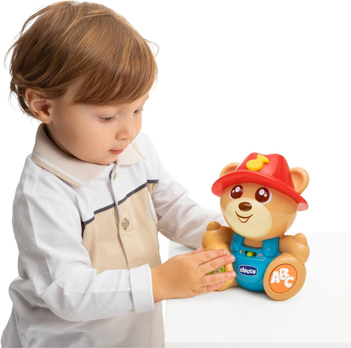 Chicco Bear Teddy der Freund Bär, interaktives Spielzeug, zweisprachiges Spiel, 2 Spielstufen, lehrt