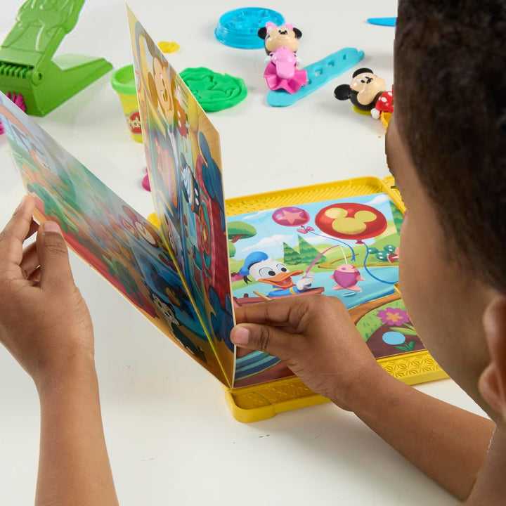 Play-Doh Disney Junior Knet-Bilderbuch Spielset, aufbewahren & mitnehmen, Vorschulspielzeug zum Knet