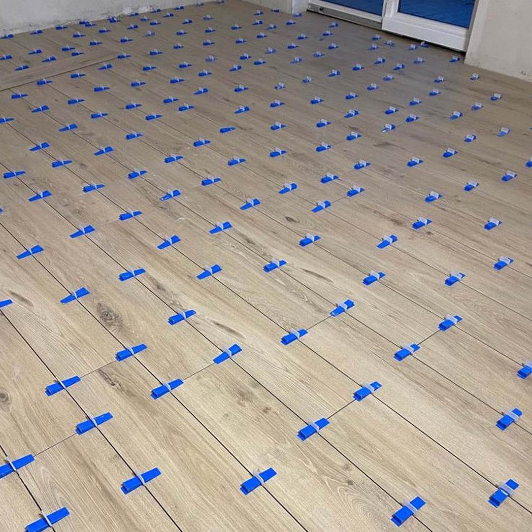 Lantelme Fliesen Nivelliersystem Kit Set mit 100x Zuglaschen 50x Keile 1x Zange Fliesen Verlegehilfe