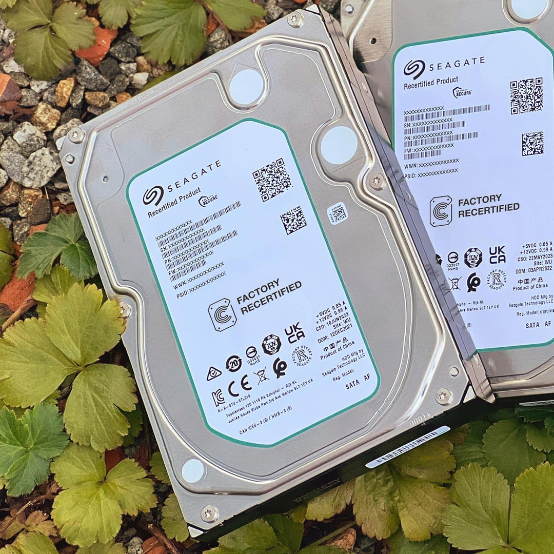 Seagate IronWolf Pro 4 TB ST4000NE001 NAS interne Festplatte, CMR 3,5 Zoll, SATA 6 Gb/s 7.200 U/min,
