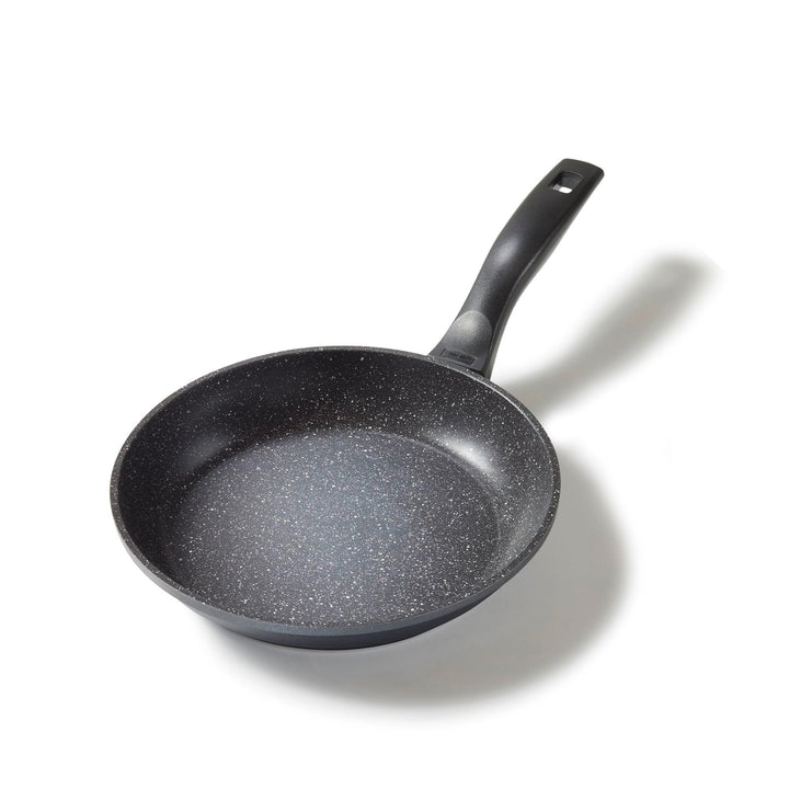STONELINE Bratpfanne 24 cm, induktionsgeeignet, Aluguss, Antihaftbeschichtung mit echten Steinpartik