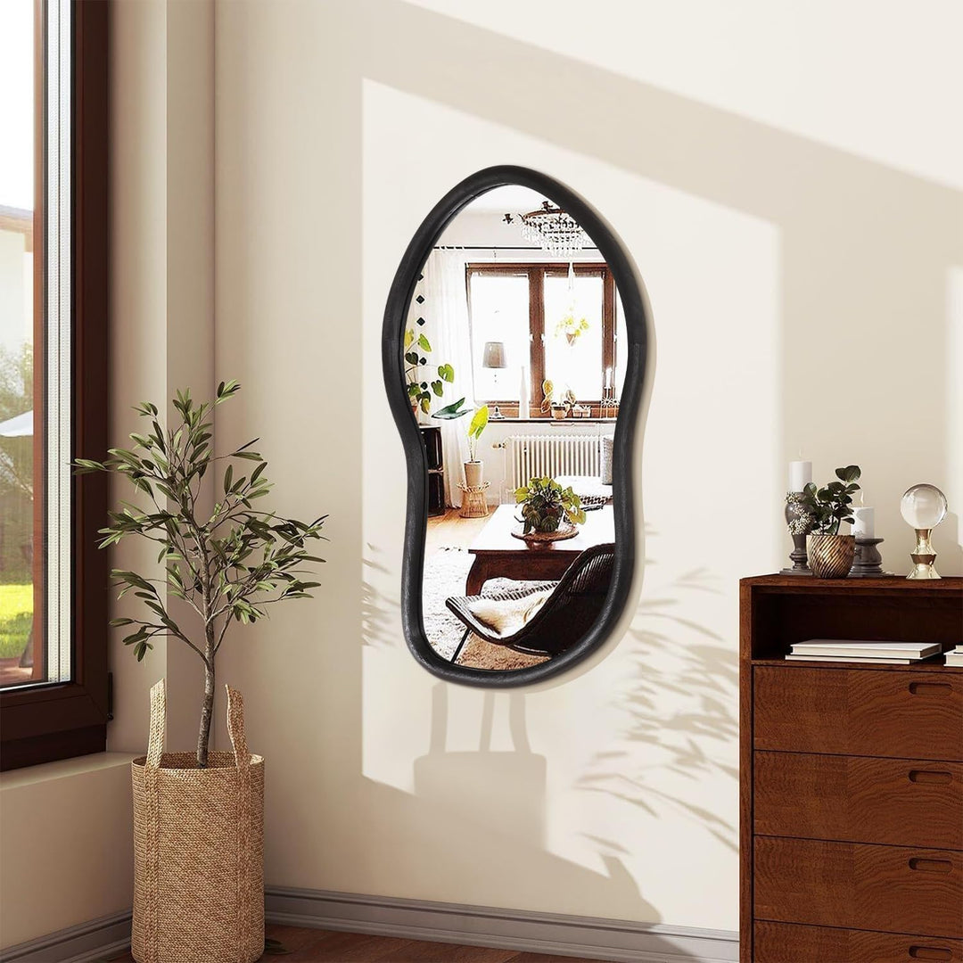 Unregelmässiger Wandspiegel aus Holz, asymmetrischer Wandspiegel, grosser schwarzer Badezimmerspiege