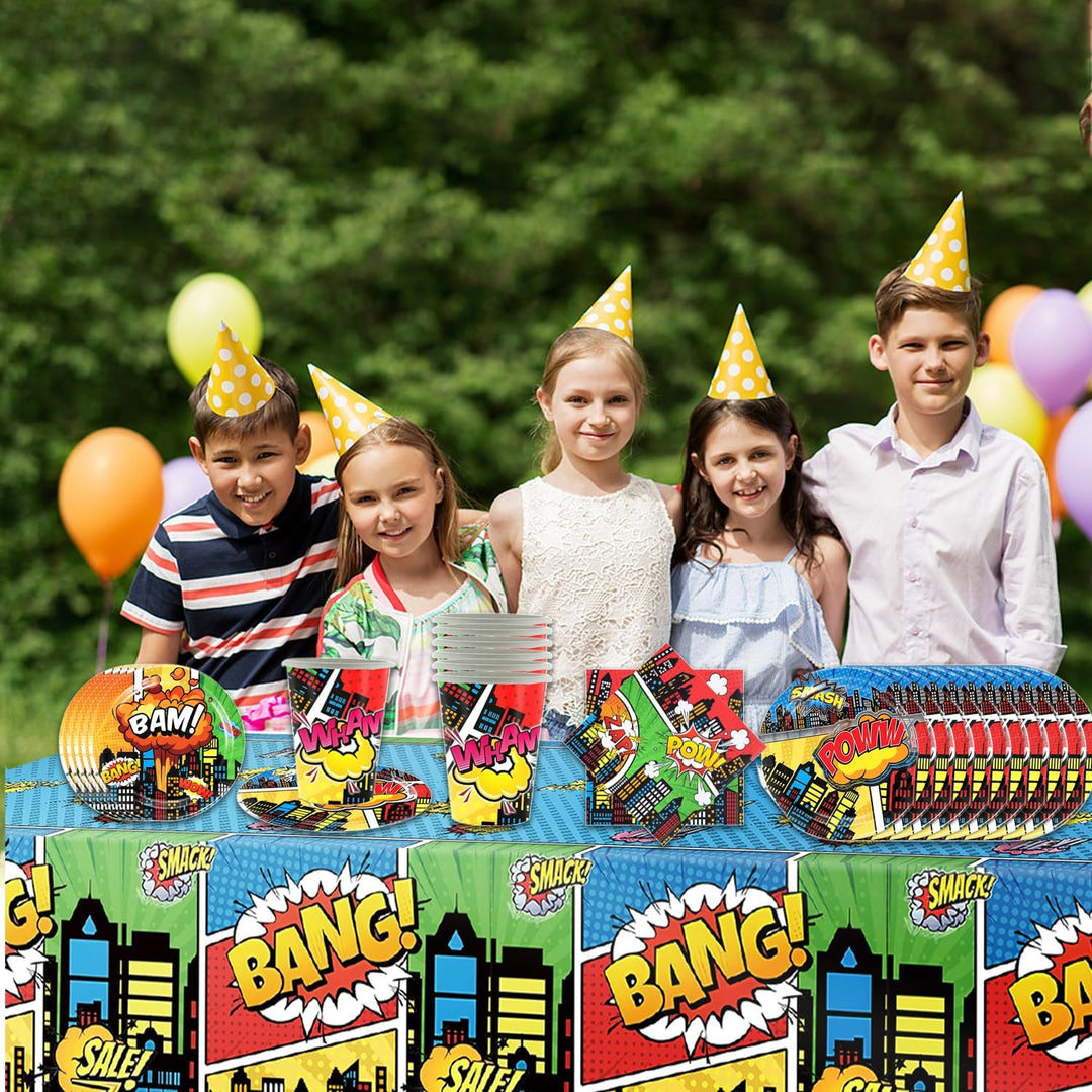 Doyomtoy 61 Stück Kindergeburtstag Party Set mit Superhelden Cartoon dekorative Geschirr einschliess