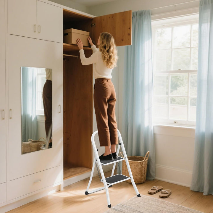 Aufun Trittleiter 2 Stufen klappbar, Leitertritt Faltbare Leiter aus legiertem Stahl, mit rutschfest