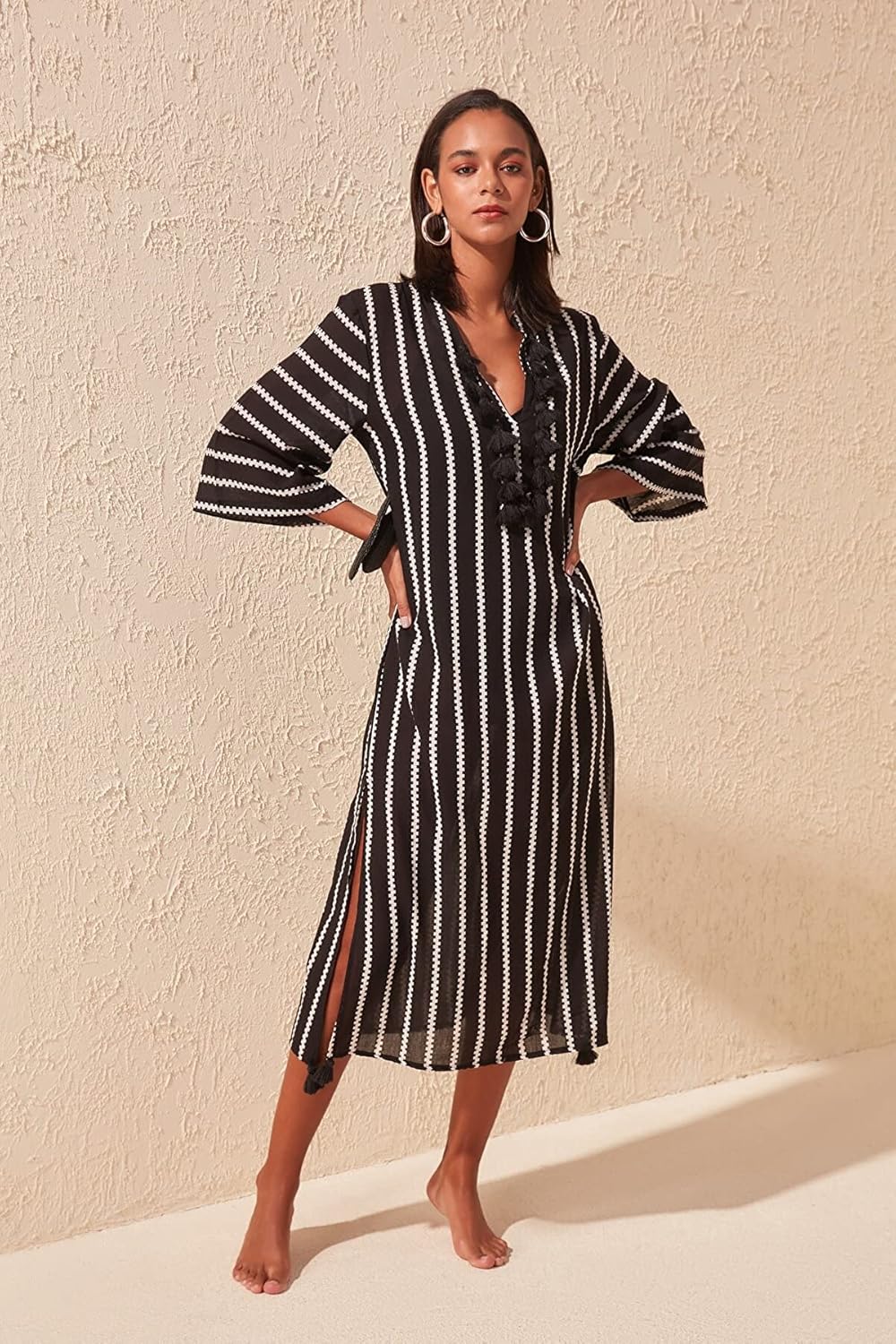 TRENDYOL Damen Gestreifter Quaste detaillierter Voile Kimono & Kaftan S Schwarz, S Schwarz