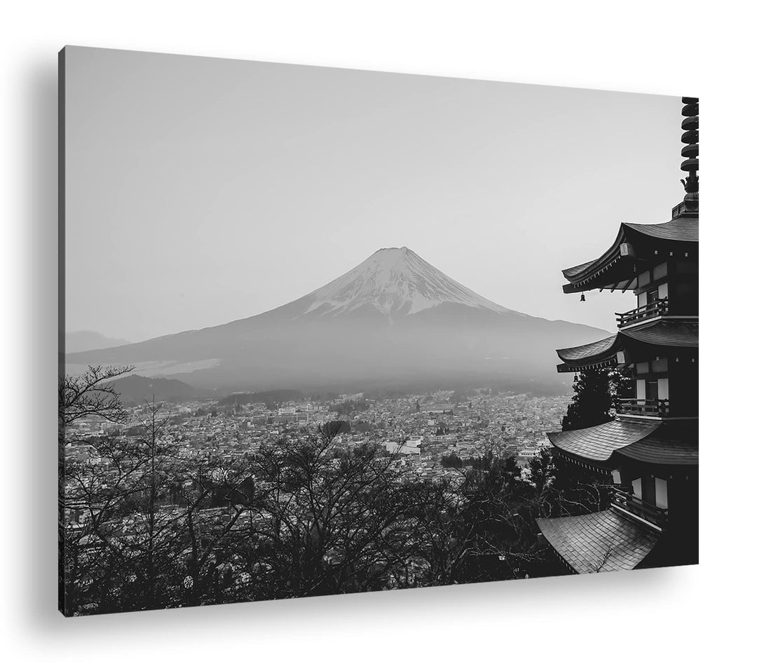 der mit Schnee bedeckte Fuji Berg aus Japan Effekt: Schwarz&amp;Weiss, Format: 80x60 als Leinwandbild, M