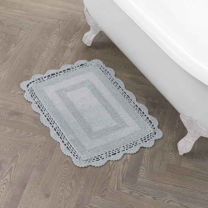 Laura Ashley Badteppich, gehäkelt, Baumwolle, 43 x 61 cm, Hellgrau 17x24 Hellgrau, 17x24 Hellgrau