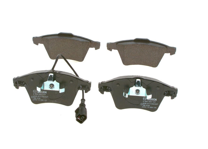 Bosch BP1017 Bremsbeläge - Vorderachse - ECE-R90 Zertifizierung - vier Bremsbeläge pro Set