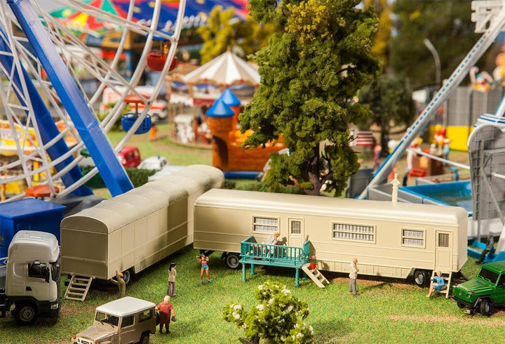 Faller FA 140481 Kirmeswagen-Set II, Spiel