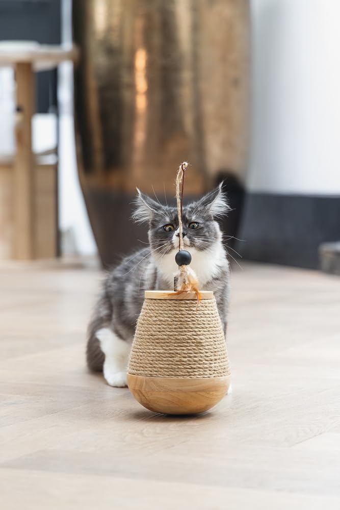 Designed by Lotte Tumble Mae, Katzenspielzeug, Holz, 15x15x18 cm