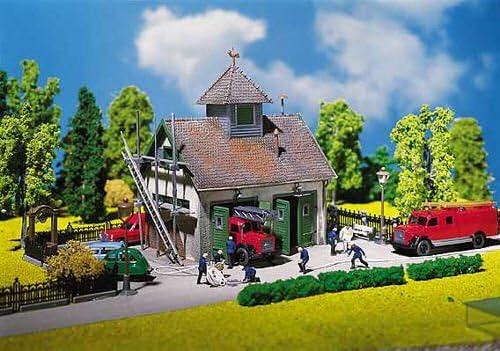 FALLER 130268 - Ländliches Feuerwehrhaus, 13.9 x 3.7 x 22.4 cm