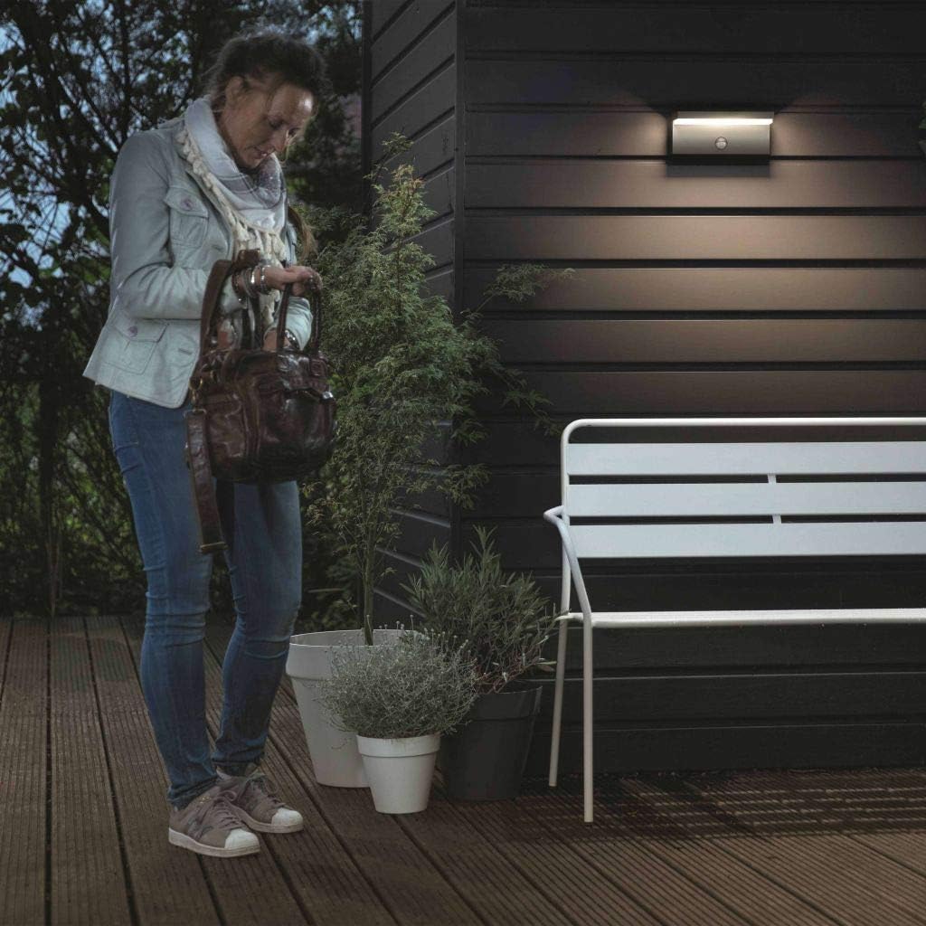 Philips myGarden Bustan LED Wandaussenleuchte, 9 W, Anthrazit Warmweiss 2700 Kelvin Wandleuchte mit