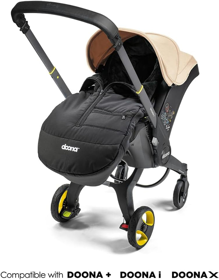 Doona Fusssack - passend für die meisten Autositze, Kinderwagen und Buggys - inkl. gefütterte Decke