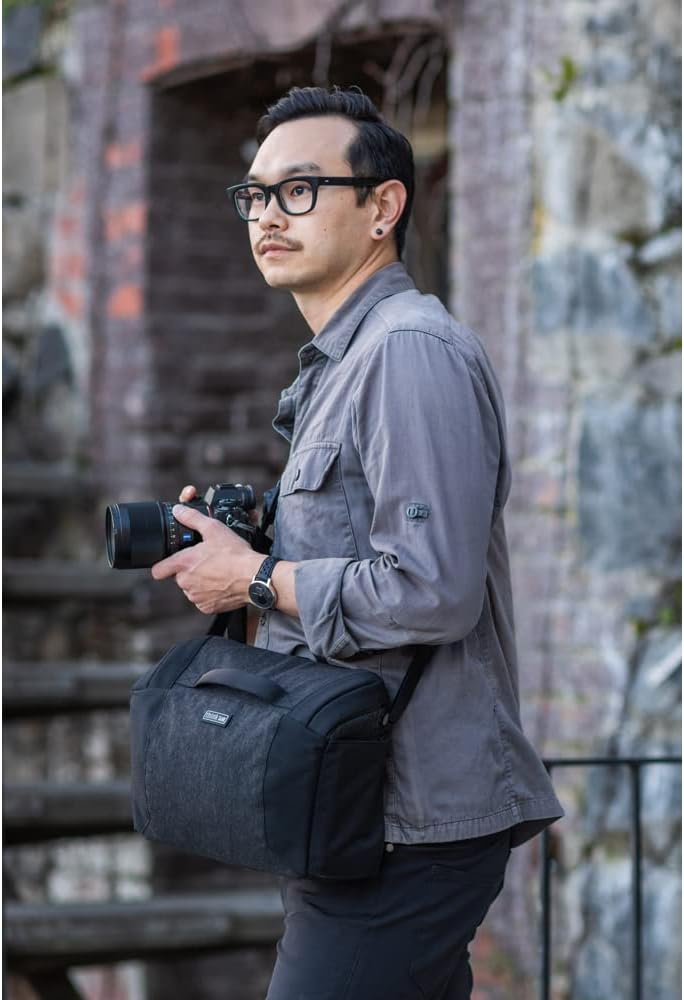Think Tank SpeedTop 15 Crossbody Kameratasche mit Magnetdeckel