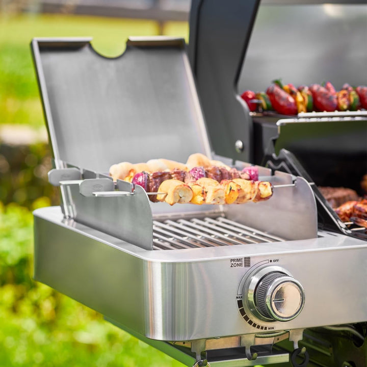 RÖSLE Primezone-Windschutz VIDERO, Hochwertige Halterung für Grillspiesse sowie Wind- und Spritzschu