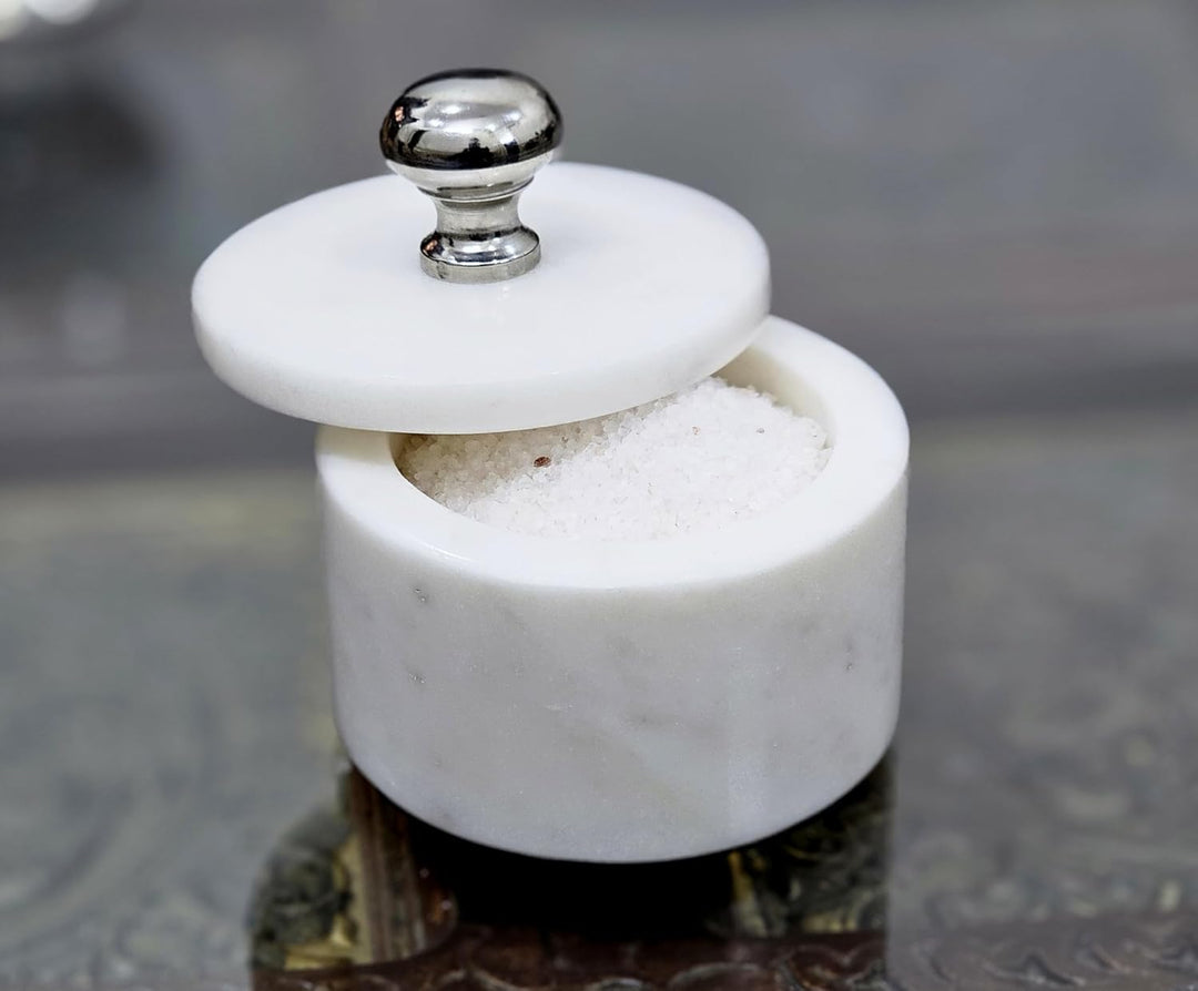 KLEO Marmor Salz und Gewürzhalter mit Deckel | Kleiner Behälter | Stein Salzbox / Kanister für Küche