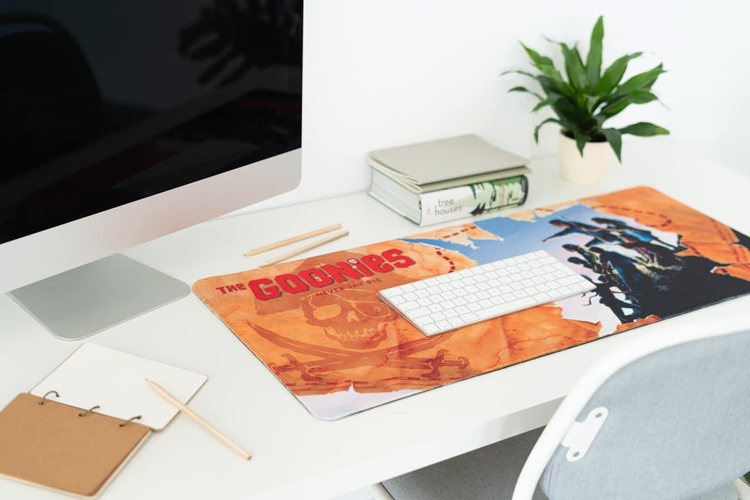 Grupo Erik Gaming Mauspad XXL The Goonies Gaming Mousepad XXL rutschfest und Wasserabweisend Mauspad