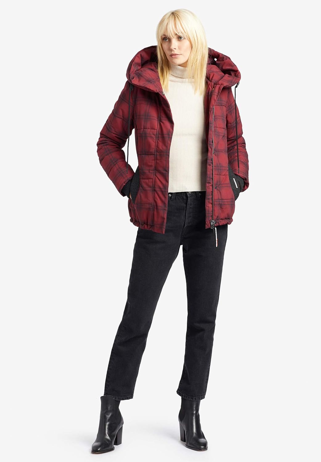 khujo Damen Jacke Eugenia eine leichte Winterjacke Steppjacke mit grosser Kapzue