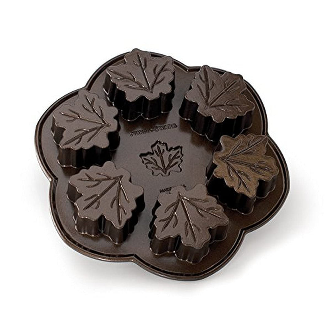 Nordic Ware Herbstblätter-Muffins, braun, Aluminium, 6 Formen, Antihaft, NW 56548