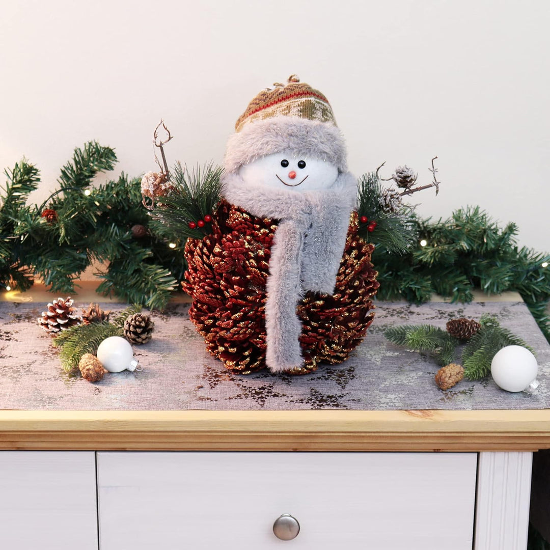 COM-FOUR® Schneemannfigur Grösse L Premium, winterliche Dekofigur mit Tannenzapfenkörper, Handmade l