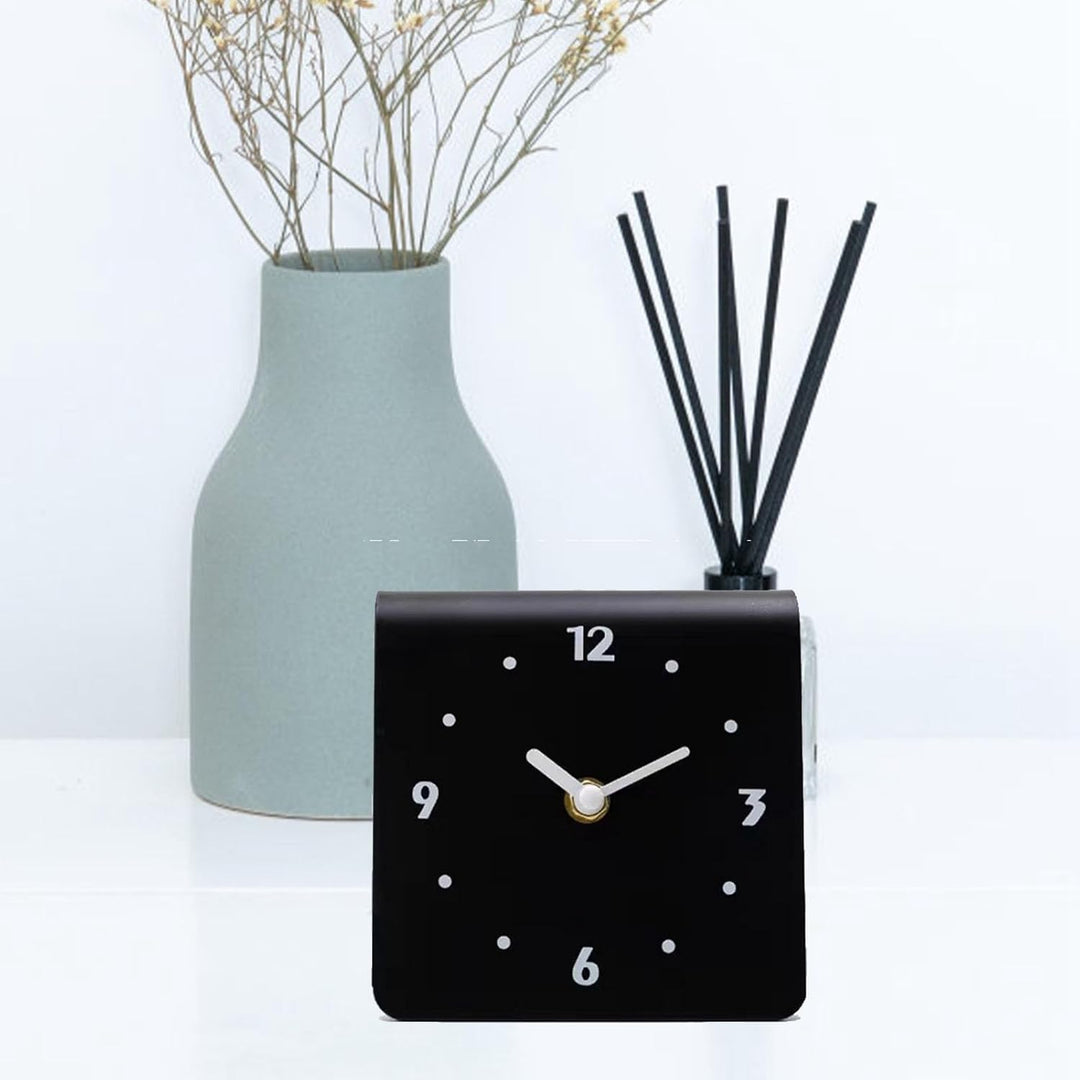 BAOFUYA Moderne Tischuhr, Leises Uhrwerk, Mini Analog Regal, Tisch Kaminuhr für Schlafzimmer, Nachtt