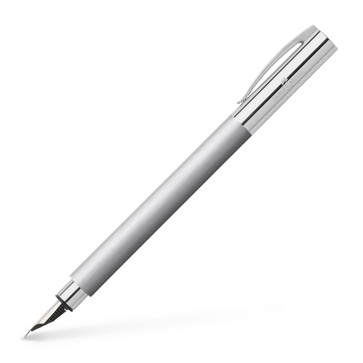 Faber-Castell 148391 - Füllfederhalter AMBITION Edelstahl, Feder: F, inklusive Geschenkverpackung, S