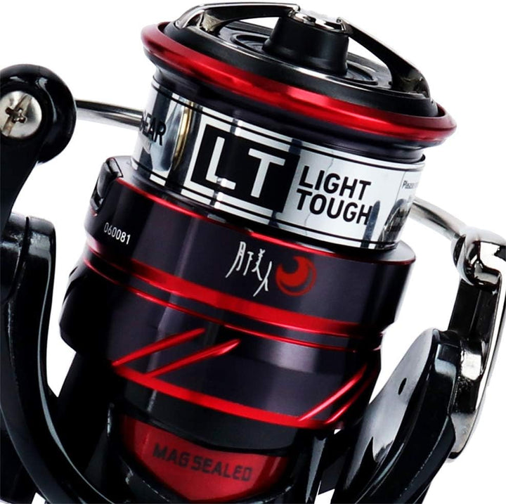 Daiwa GEKKABIJIN MX LT 2000 S Spinnrolle Frontbremsrolle