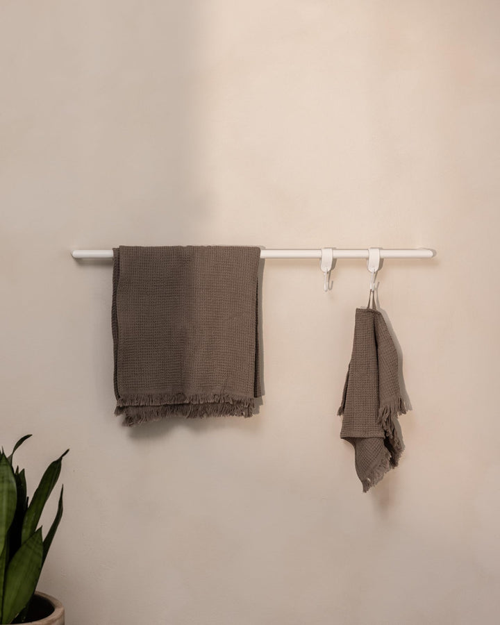 Metallbude Handtuchhalter VANA - Rund/Weiss - Wandmontage - Pulverbeschichtetes Stahlrohr - Kratz-,