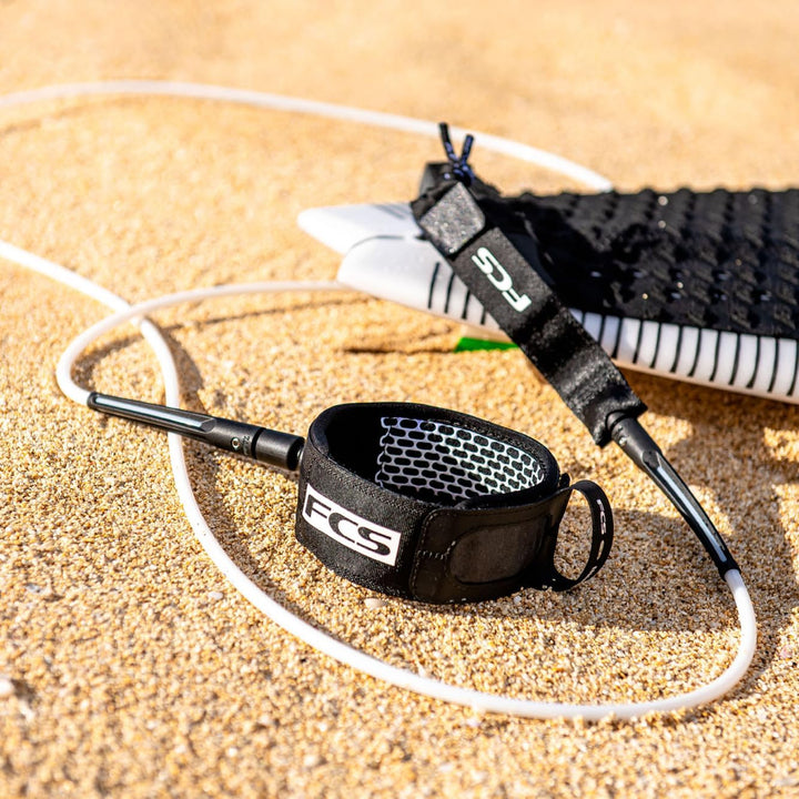 FCS 7 All Around Essential Leash 2020 White/Black oneColor 7', oneColor 7'
