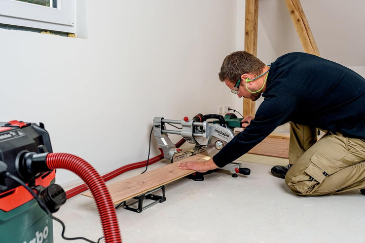 metabo Kappsäge KGSV 216 MC - 1200 W, 216 mm Sägeblatt - Mit Zugfunktion, LED-Schnittlinie, variable