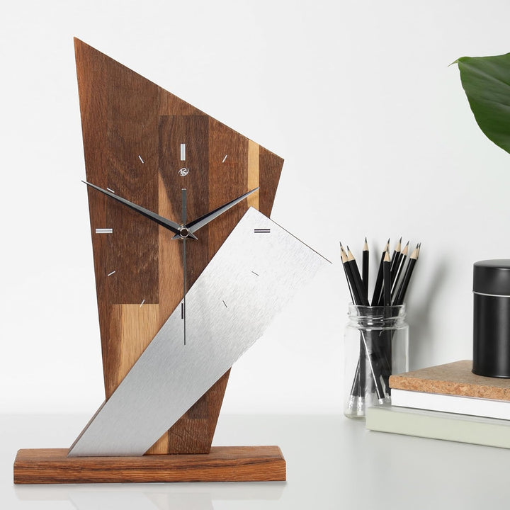 Kreative Feder Designer-Standuhr „Brown Square“ aus Massivholz – Tischuhr in modernem Metallic-Look