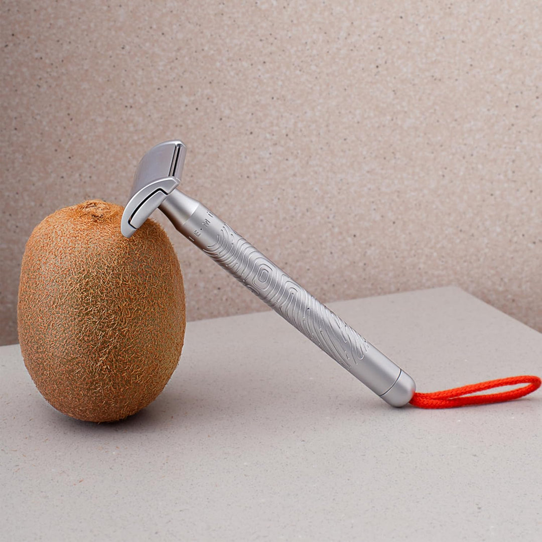 MÜHLE Companion Rasierhobel - Unisex Sicherheitsrasierer mit coralfarbener Kordel - nachhaltige, umw