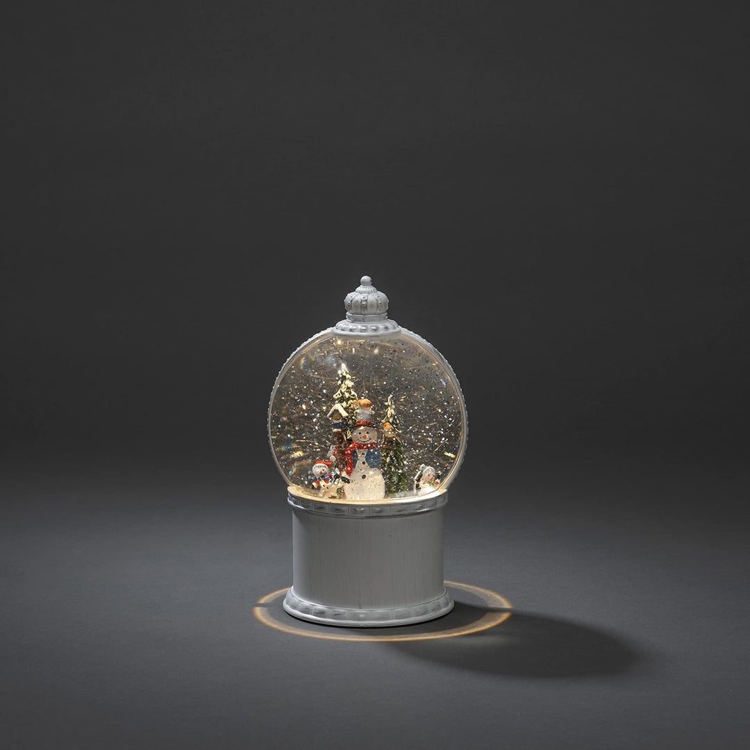 Konstsmide LED Kugellaterne, Schneemann mit Baum", weiss, wassergefüllt, wählbare Energiefunktion, m
