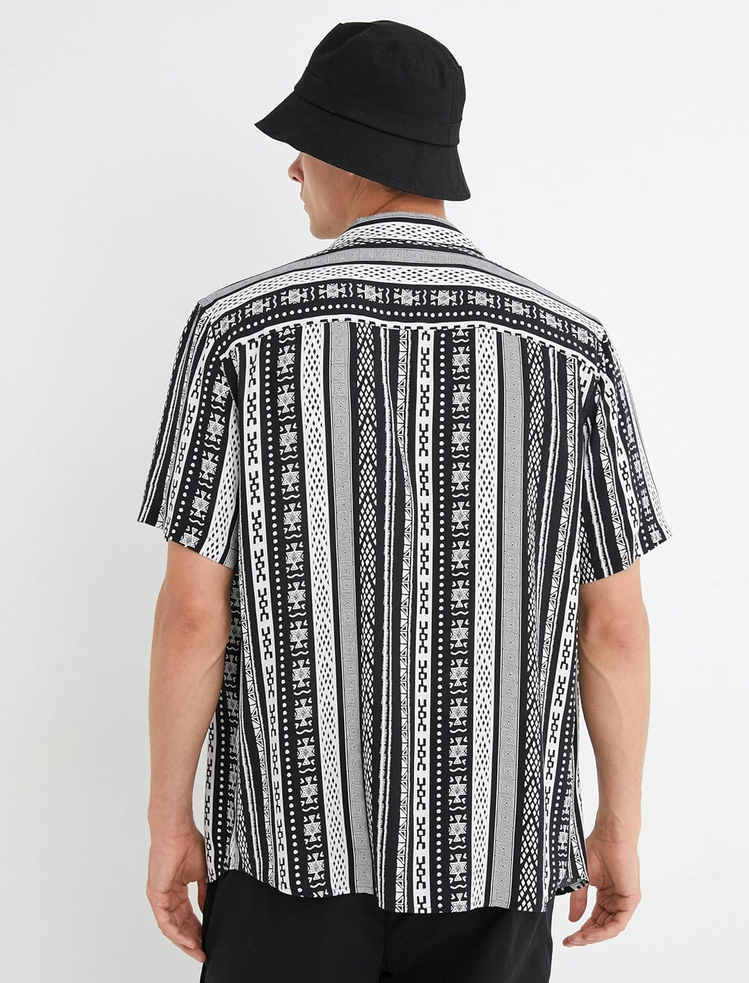 Koton Herren Short Sleeve Shirt Turndown Neck Ethnic Print Detailed Hemd M Schwarzes Muster (9d9), M