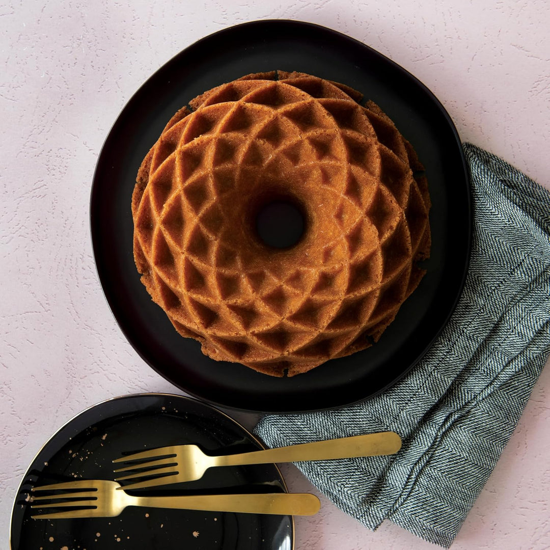 Nordic Ware Gugelhupf Jubilee, gold, filigranem Design, Aluminium, Antihaft, NW 88377