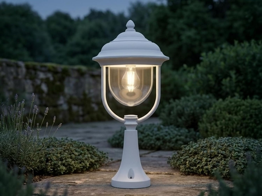 Konstsmide Landhaus LED Sockelleuchte, Laterne für aussen Höhe 54cm, weiss, Sockelleuchte