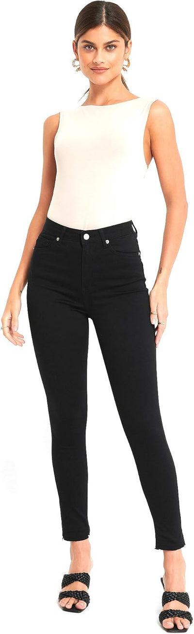 NA-KD Damen Skinny High Waist Open Hem Jeans, Schwarz