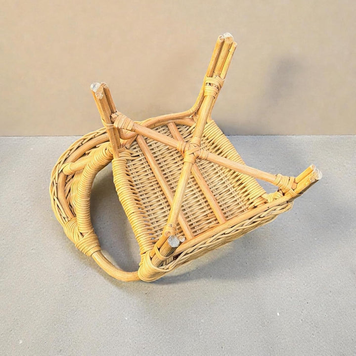 Puppensessel aus Rattan in Honig